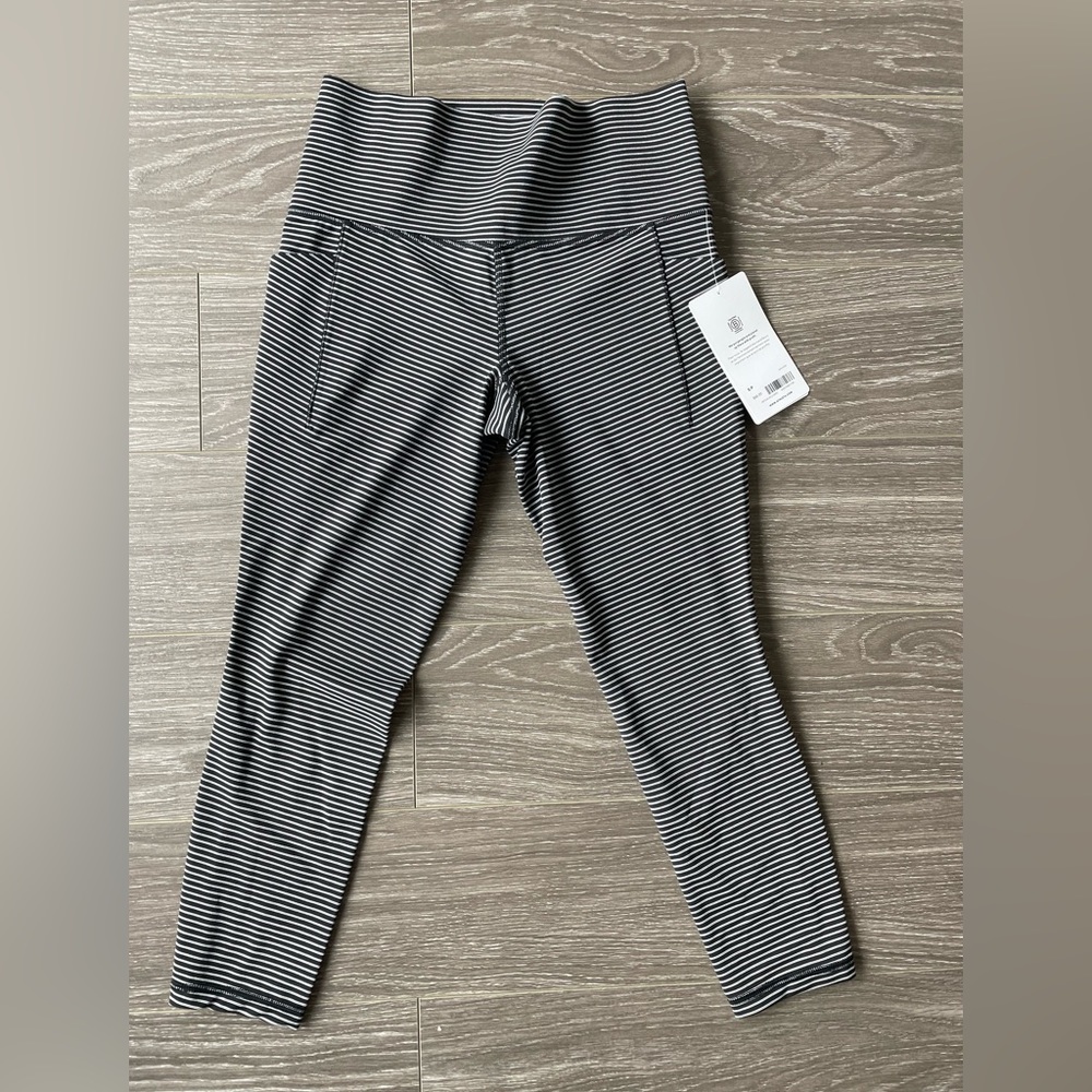 NWT Athleta crop leggings